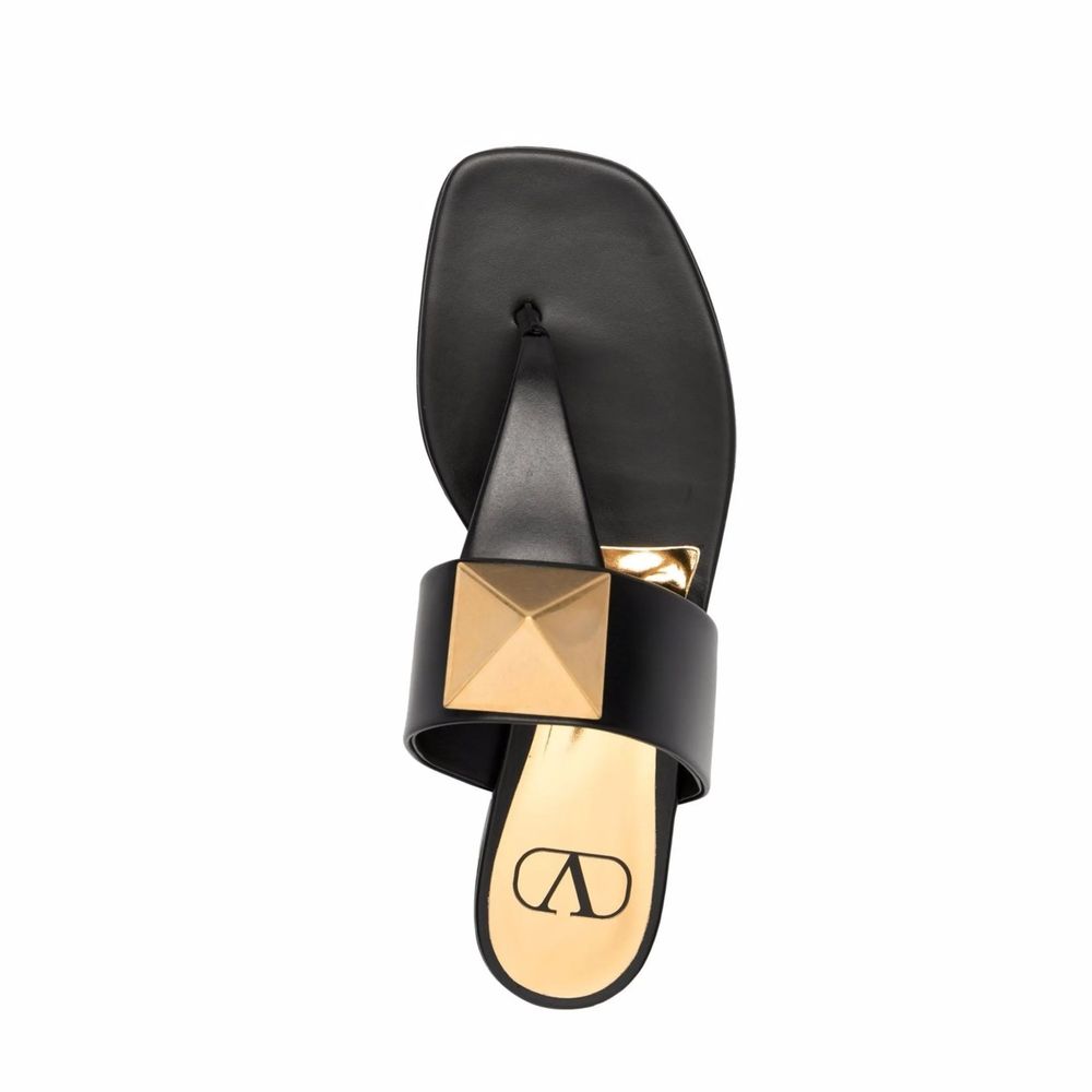 Valentino Garavani Black Leather Flat Sandals Valentino Garavani
