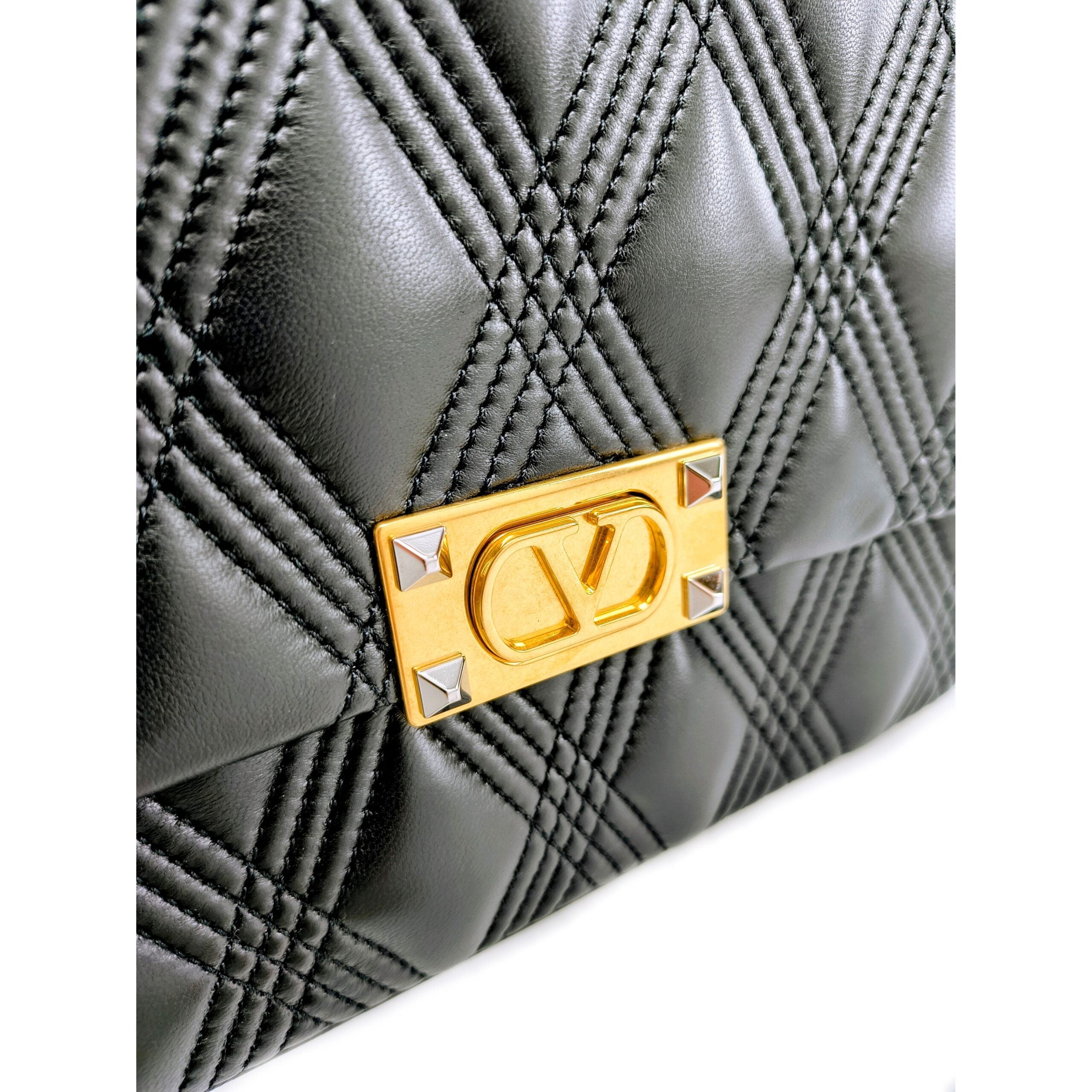 Valentino Garavani Black Leather Shoulder Bag Valentino Garavani